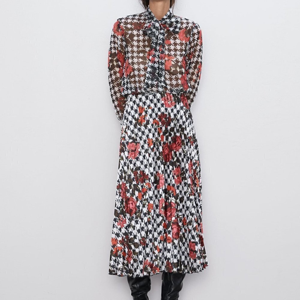 Nwt Zara Printed Floral Blogger Wow Pleated Skir